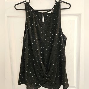 Lovely black dress shirt with twist.